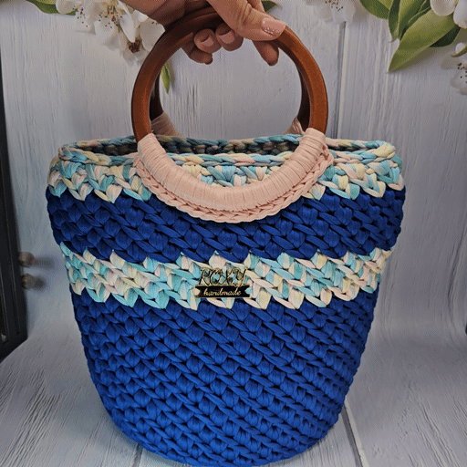 AQUA handmade crochet bag