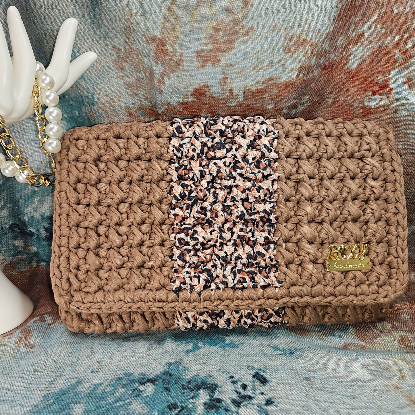 SAVANNAH handmade crochet bag