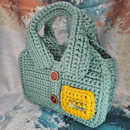 SHIRT CHIC handmade crochet bag