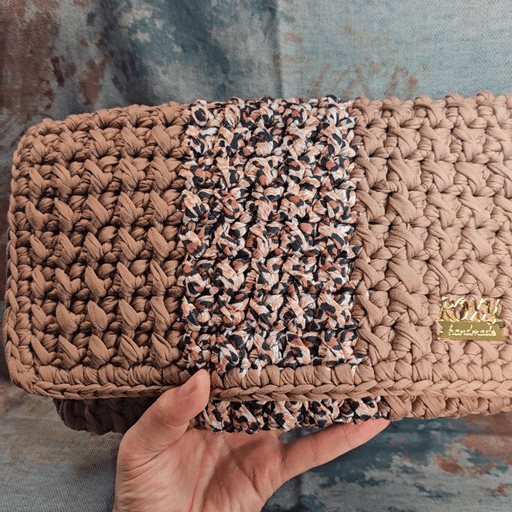 SAVANNAH handmade crochet bag