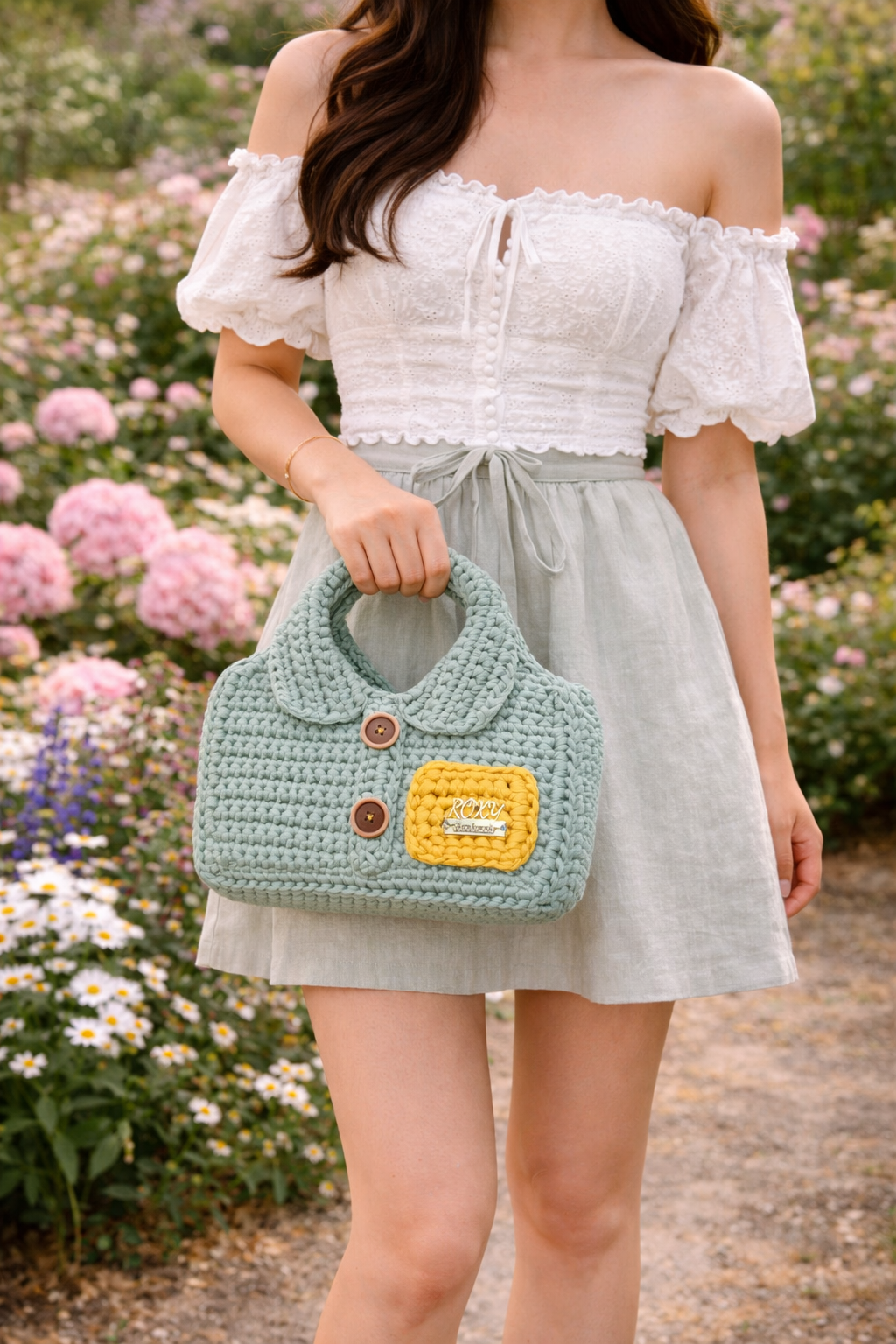 SHIRT CHIC handmade crochet bag